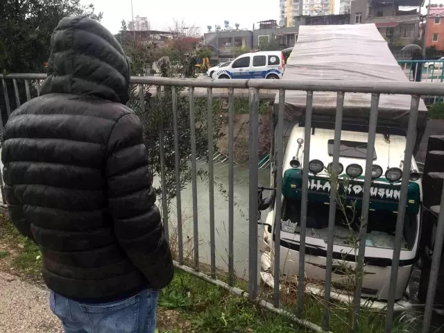 Tırda kurtarılmayı keyifle bekledi Tırda kurtarılmayı keyifle bekledi