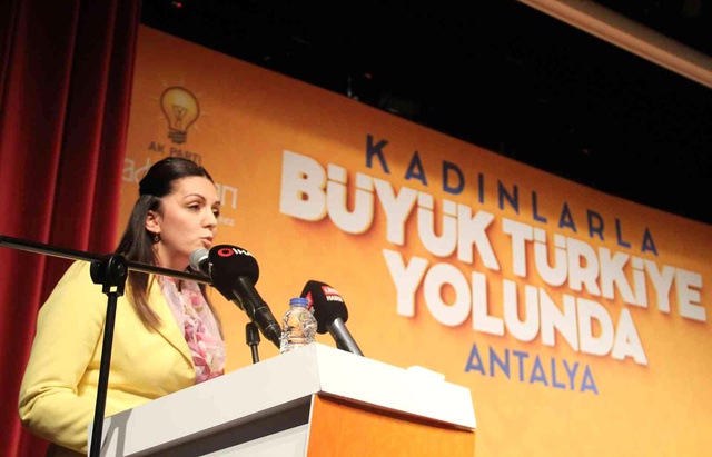 Son dakika haberi... AK Parti Antalya İl Başkanı Taş: Kadınlarımızın desteğiyle 2023 seçimini kazanacağız 