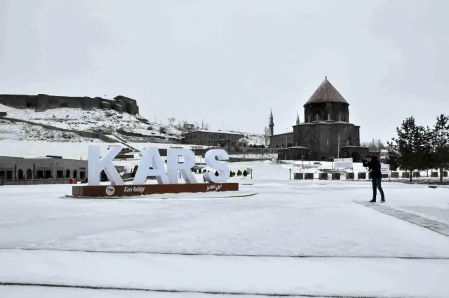 Kars'ta okullara kar tatili