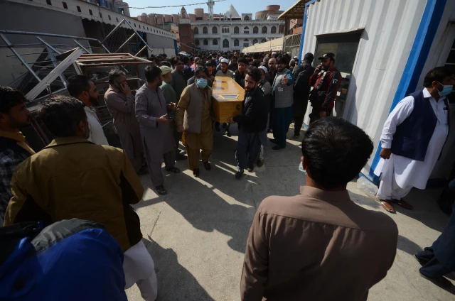 Pakistan'da Şii mescidinde katliam! 56 kişi öldü, 194 kişi yaralandı