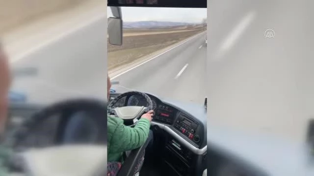 Hudut tanımayan Türk yolcu otobüsü Ukrayna'dan Romanya'ya götürdü