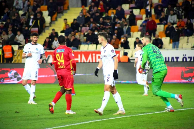Spor Toto Harika Lig: Yeni Malatyaspor: 0 Adana Demirspor: 0 (İlk yarı)
