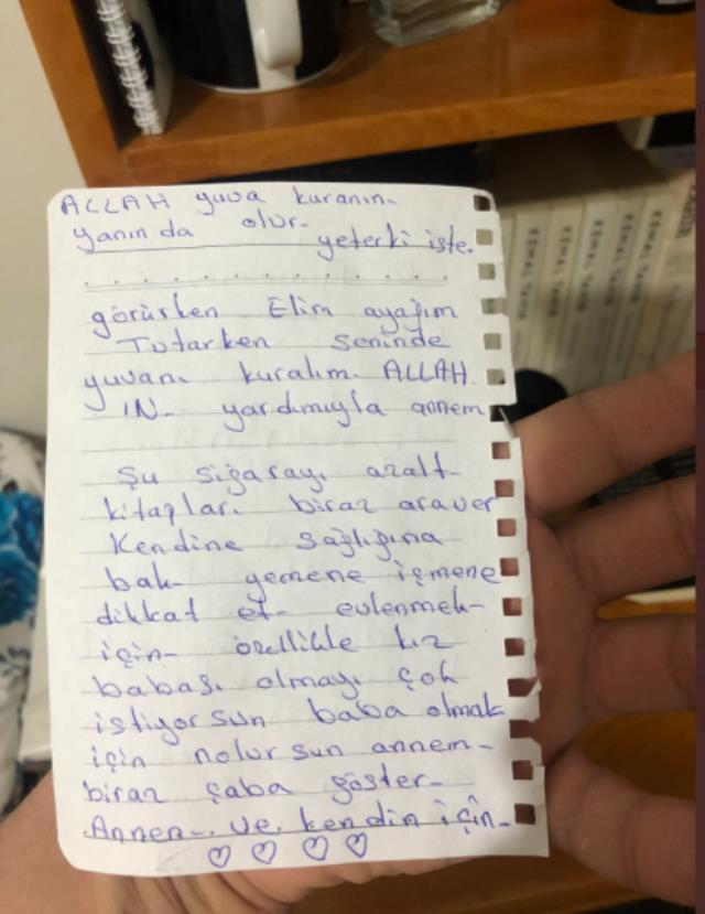 Annenin sabah oğlunun odasına bıraktığı notta yazanlar toplumsal medyada viral oldu