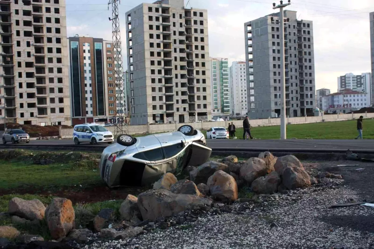 Diyarbakır'da trafik kazası: 2 yaralı