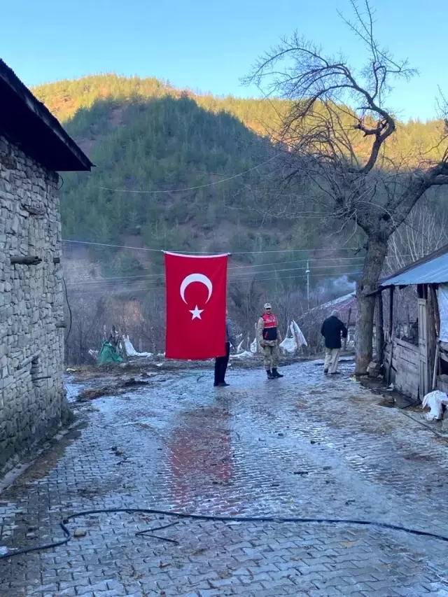 Kahramanmaraşlı polis memuru, misyonu başında yaşanan kazada hayatını kaybetti