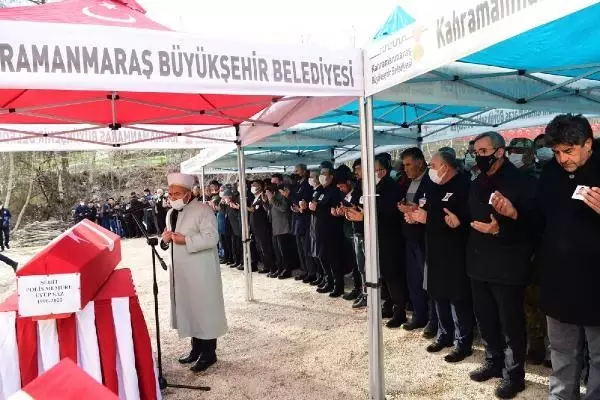 Kaza yerine araba daldı; 1 polis şehit, 1 meyyit, 4 yaralı (3)