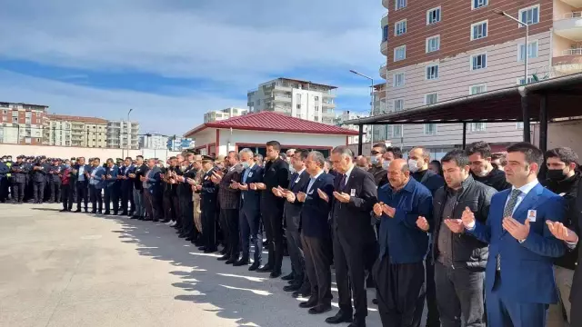 Son dakika haber... Kazada şehit olan polis memuru Eyüp Saz memleketine uğurlandı