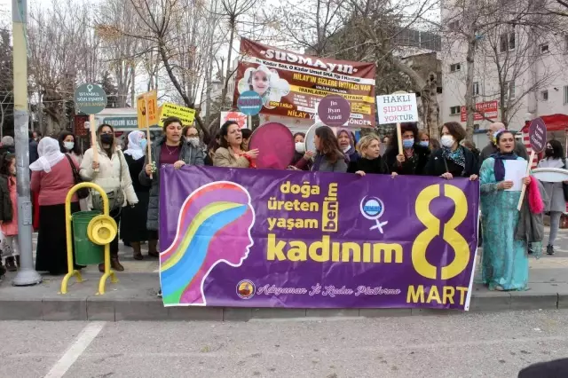 8 Mart Dünya Bayanlar Günü açıklaması sonrası halaylar çekildi