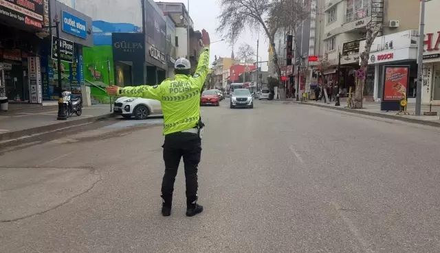 Adıyaman'da trafik kontrolleri devam ediyor