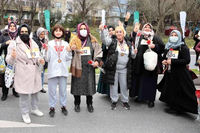 Gaziosmanpaşa'da 8 Mart Dünya Kadınlar Günü koşusu