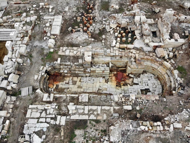 2 Bin yıllık Tarihi Roma Hamamı suyu çekildi: Antik havuzlar boş kaldı