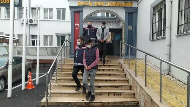 4 dakikada dolandırdılar, 24 saat geçmeden yakalandılar