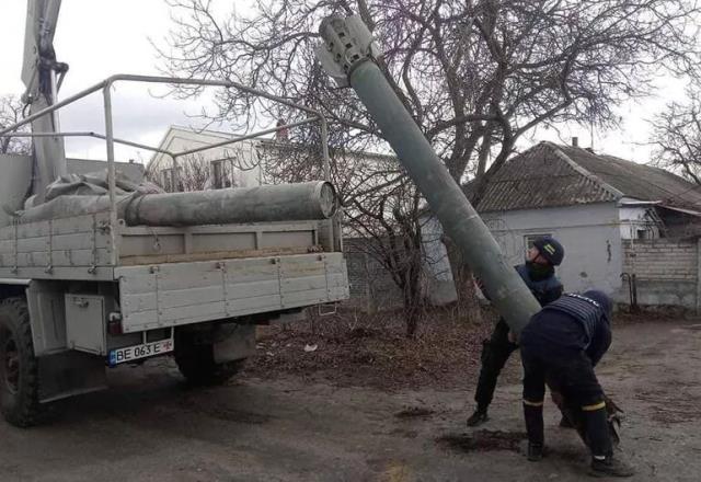 Ukraynalı bakan "Bir şeyler yapın" diyerek paylaştı! Kent merkezinde 500 kiloluk bomba