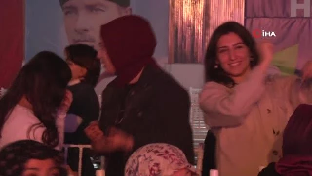 Ankaralı bayanlar Dünya Bayanlar Gününü Bülent Serttaş konseri ile kutladı