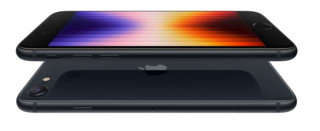 Apple, yeni iPhone SE modelini tantt