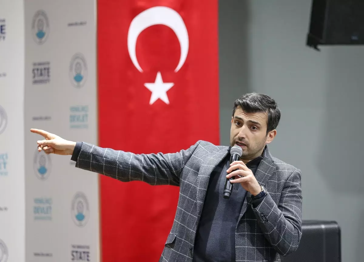 Baykar Teknoloji Lideri Bayraktar, BTÜ'de Türkiye'nin insansız hava araçları serüvenini anlattı