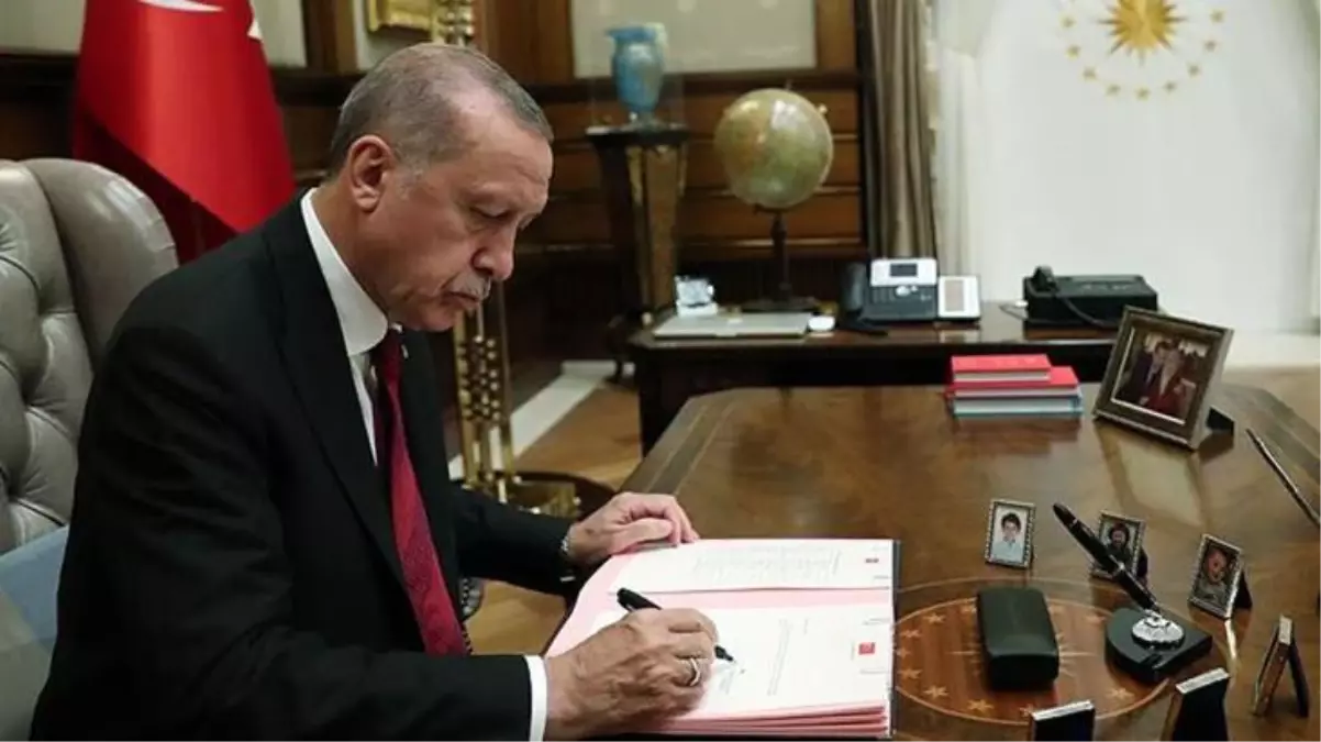 Cumhurbaşkanı Erdoğan'ın imzasıyla, Çalışma ve Sosyal Güvenlik Bakanlığı ve MTA'da iki isim görevden alındı