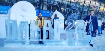 Doğu Anadolu Kariyer Fuarında buzdan heykeller ilgi odağı oldu