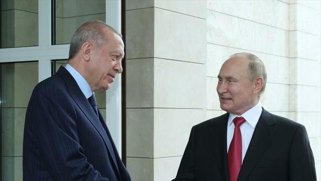Dünyaca ünlü gazete, Putin'i ikna edecek iki liderin ismini yazdı! Biri Cumhurbaşkanı Erdoğan