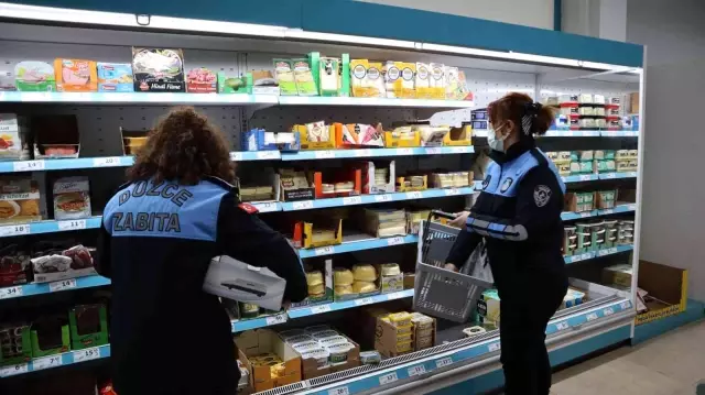 Marketlerin etiket oyununu denetim yapan zabıtalar ortaya çıkardı! Fiyat rafta farklı, kasada farklı