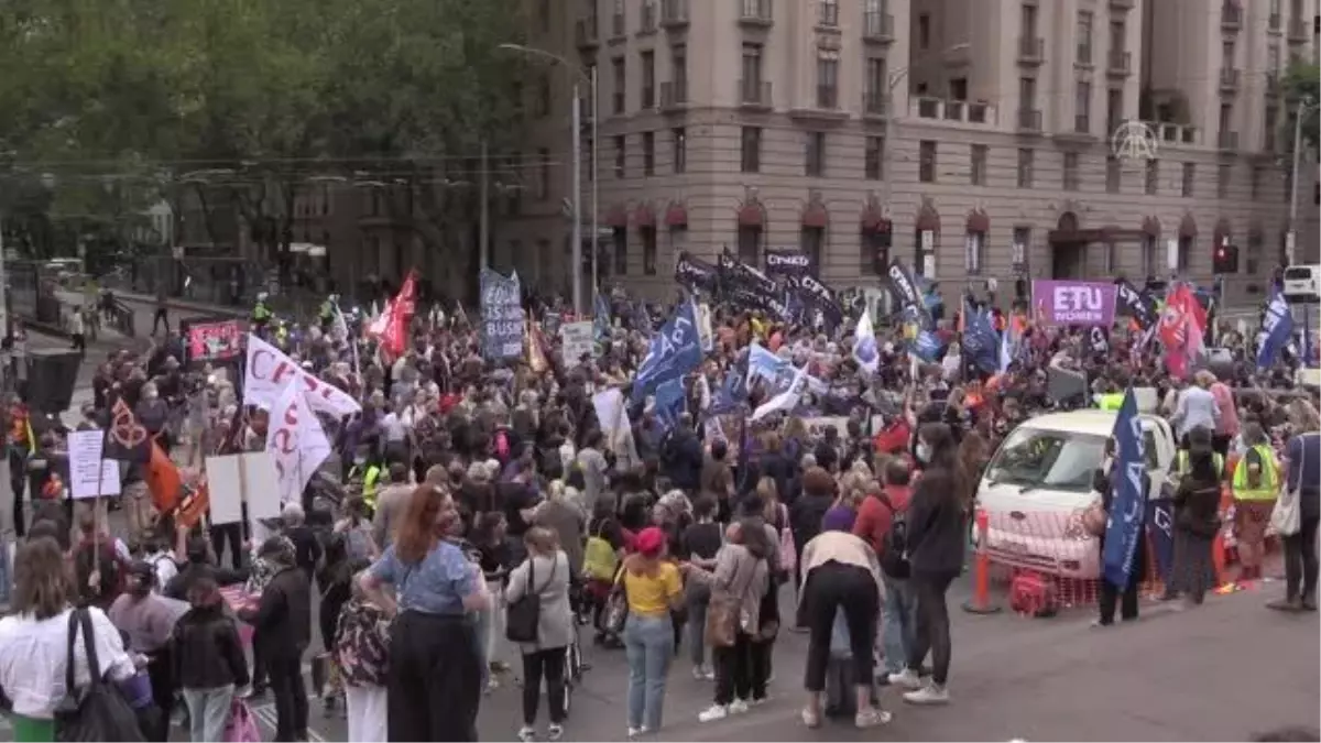 MELBOURNE - Avustralya'da kadınlar, hakları için gösteri düzenledi