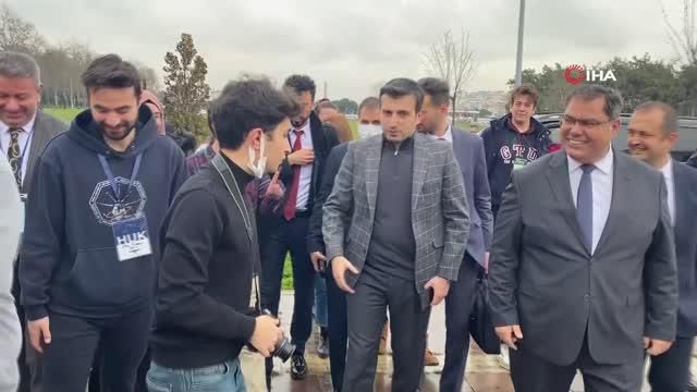selcuk bayraktar universite ogrencilerine sih 2 14782516 o