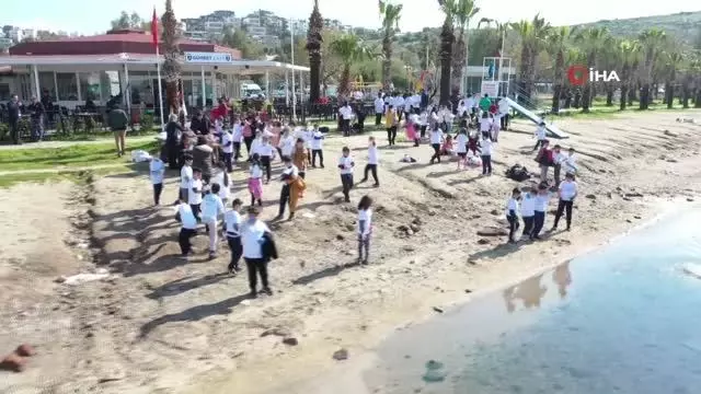 Bodrum'da deniz pırıl pırıl oldu... Dalgıçlar denizin dibinden yaklaşık 1 ton katı atık çıkardı