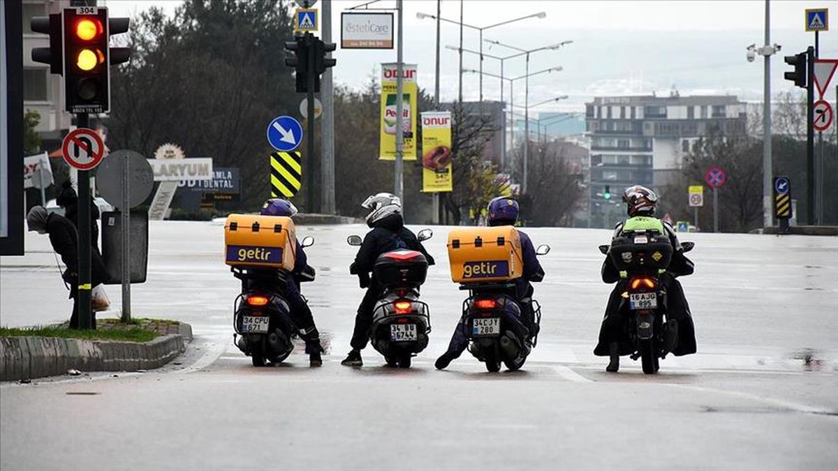 Moto Kurye yasak mı, çalışıyor mu? Kuryeler çalışıyor mu? Kurye yasak mı? Moto kurye yasağı ne zaman kalkacak?