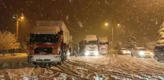 Son Dakika: Beklenen yoğun kar yağışı nedeniyle tır ve kamyonların İstanbul'a girişi yasaklandı