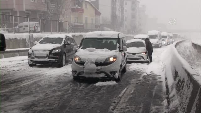 Çerkezköy'de ağır kar yağışı ömrü olumsuz etkiliyor