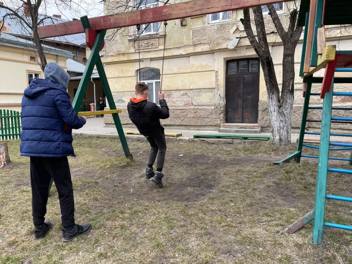 Son dakika haberi: Donetsk'te savaştan kaçan 85 yetim Lviv'e yerleştirildi
