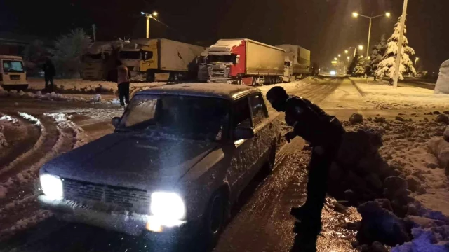 Konya'da eğitim ve ulaşıma kar pürüzü