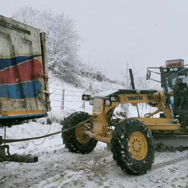 Samsun'da 6 ilçede eğitime 'kar' manisi