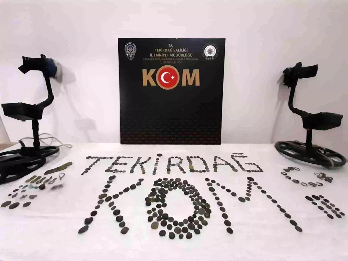 Tekirdağ'da Roma dönemine ait 350 parça ele geçirildi