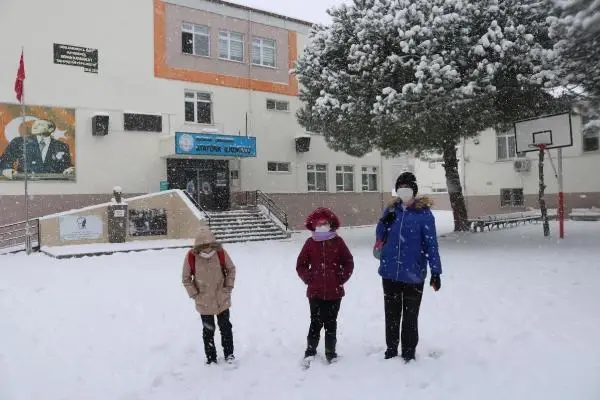 Tekirdağ'ın yüksek kısımlarında ağır kar yağışı (3)