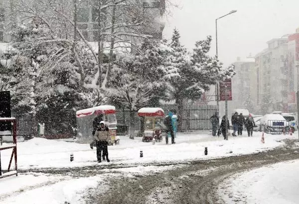 Tekirdağ'ın yüksek kısımlarında ağır kar yağışı (3)