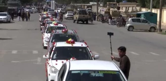Afganistan'da ihtiyaç sahibi 110 çift, toplu nikah töreniyle dünya evine girdi