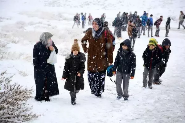 Aksaray'ın 3 ilçesinde eğitime 'kar' mahzuru