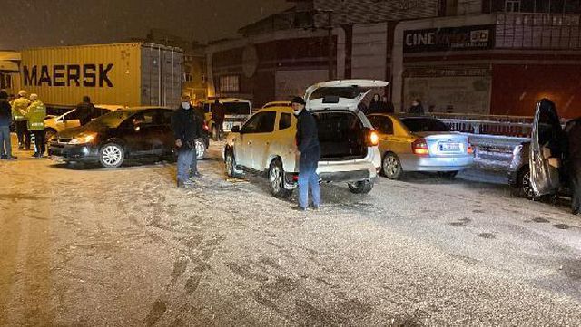 buz tutan yolda 13 arac carpisti 11 14790764 o