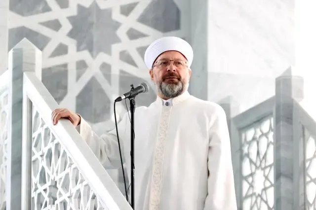 Diyanet İşleri Lideri Erbaş: "Gençlerimizi ve çocuklarımızı mescitlere yönlendirelim"