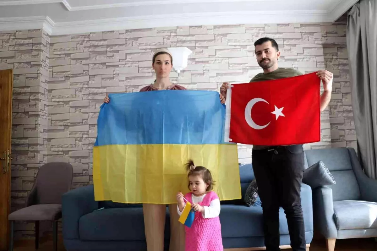 Gözyaşlarıyla Türk eşine kavuşan Ukraynalı kadın: 'Annem askerlere yemek yapıyor, babam orduya katıldı, 'vatan haini değiliz' dediler ülkeyi terk...