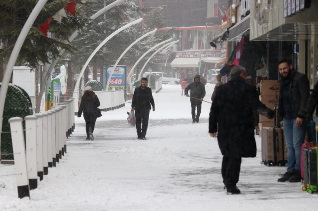 İç Anadolu'da kar yağışı tesirli oluyor