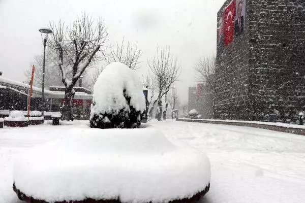 Kayseri'de okullar tatil edildi