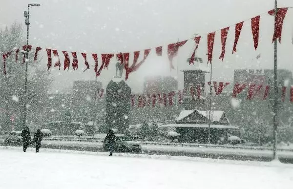 Kayseri'de okullar tatil edildi