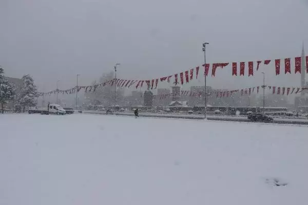 Kayseri'de okullar tatil edildi