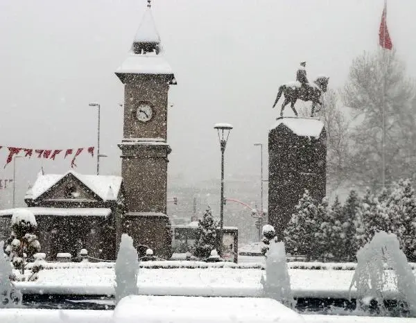 Kayseri'de okullar tatil edildi