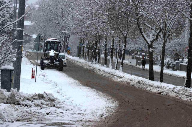 kocaeli de kar yagisi gunluk yasami olumsuz 5 14789654 o