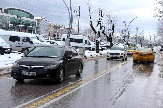 kocaeli de kar yagisi gunluk yasami olumsuz 8 14789654 o