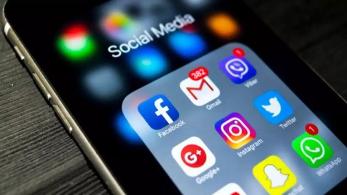 Rusya'dan Instagram'a erişim yasağı