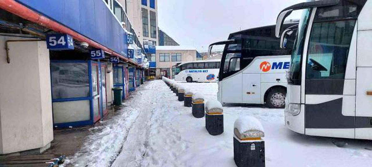 Şehirlerarası otobüs seferleri iptal mi edildi 2022? Şehirlerarası otobüs seferleri ne zaman tekrar başlayacak? Seferler ne zaman devam edecek?